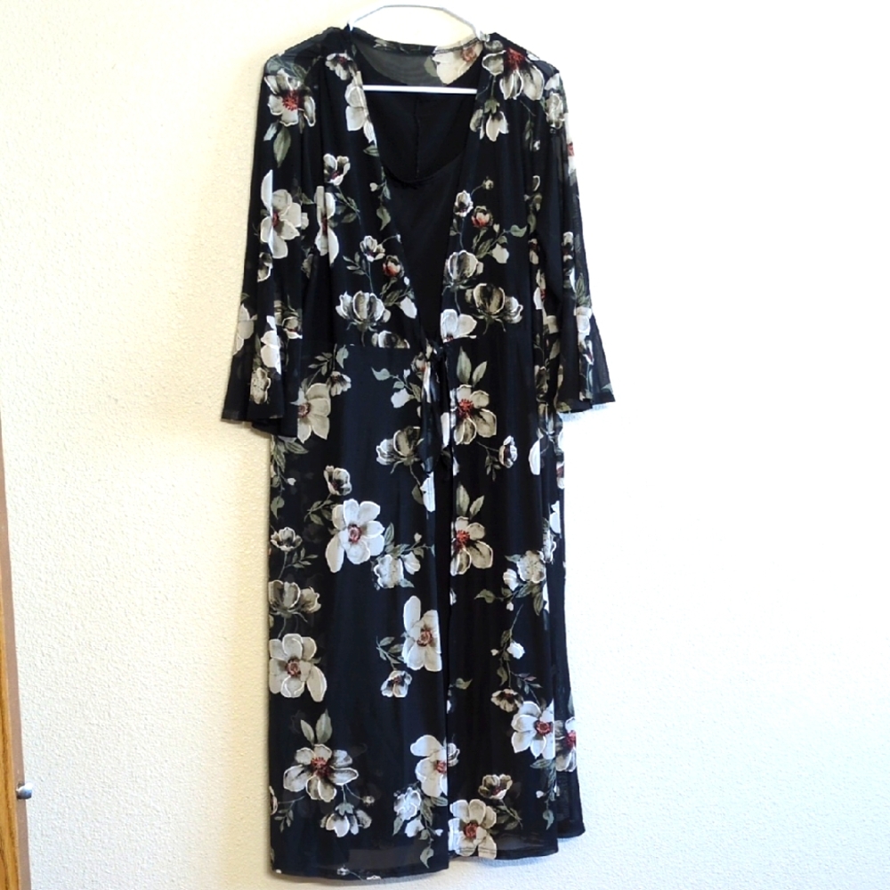 Floral Black Dess With Kimono Cardigan Elegant And Classic Size XL